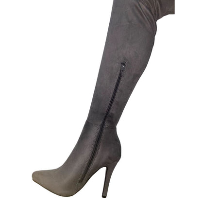 Botas Altas de Tacón Gris en Piel Sintética para Mujer – Marca Quiz