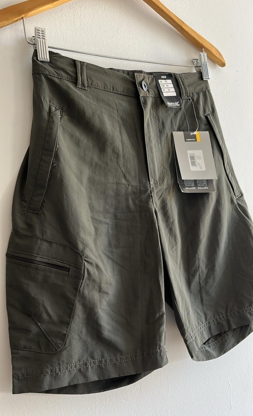 Pantalón Corto Regatta Outdoor Verde Oliva – Talla EUR 44