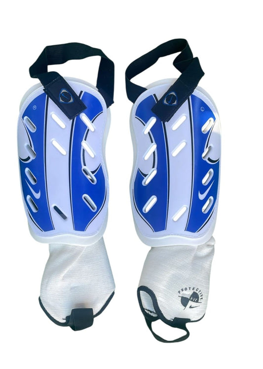 Espinilleras Nike Hockey – Talla M | Protección y Comodidad