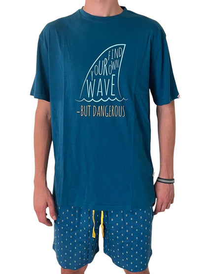 Pijama "Find Your Wave" Hombre – Estilo Surf y Aventura